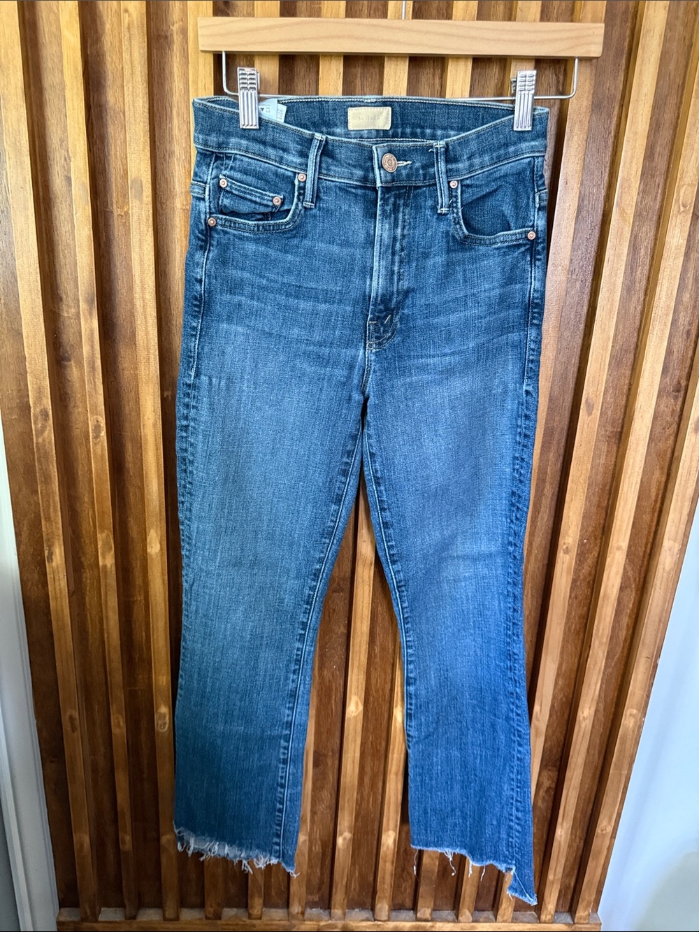 Mother the Insider Crop Step Fray in Cushing it. Size 25